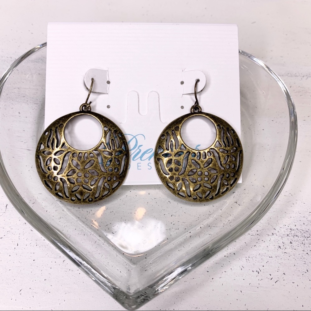 🎉SOLD🎉 Premier Designs Earrings “Old World”